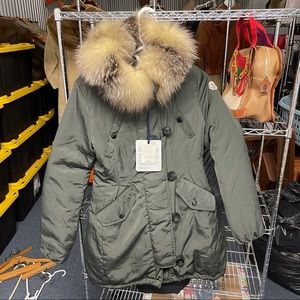 Moncler Aredhel parka jacket 0